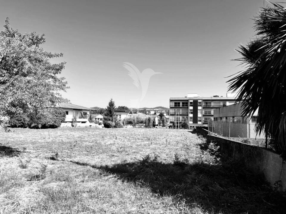 Terreno para Venda em Vermoim Foto 3