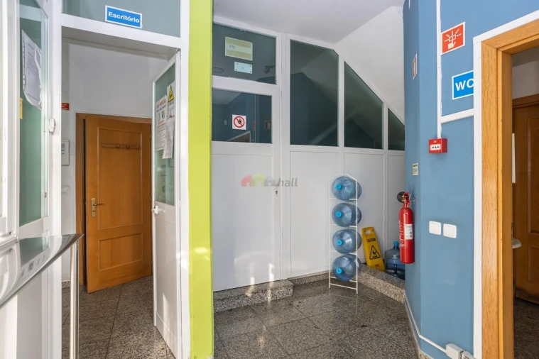 Armazém para Venda em Amora Foto 15