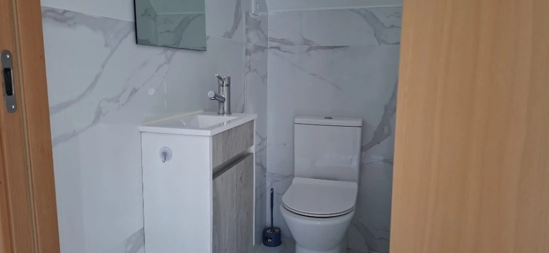 Moradia T1 para Venda em Lago Foto 17