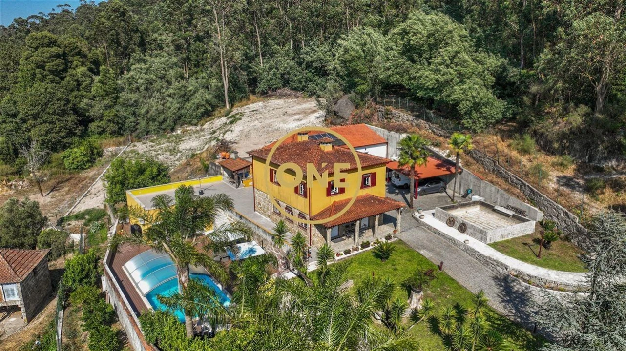 Moradia T3 para Venda em Arnoso (Santa Maria e Santa Eulália) e Sezures Foto 2