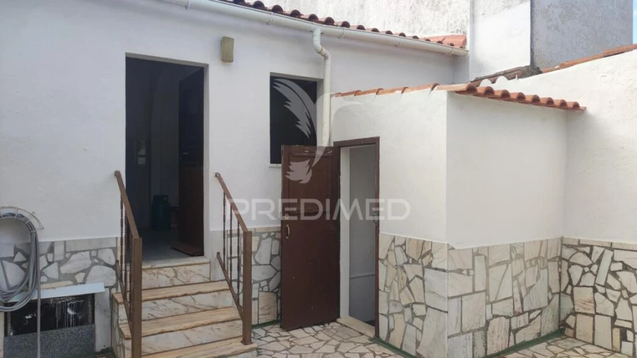 Moradia T2 para Venda em Nossa Senhora da Conceição e São Bartolomeu Foto 9