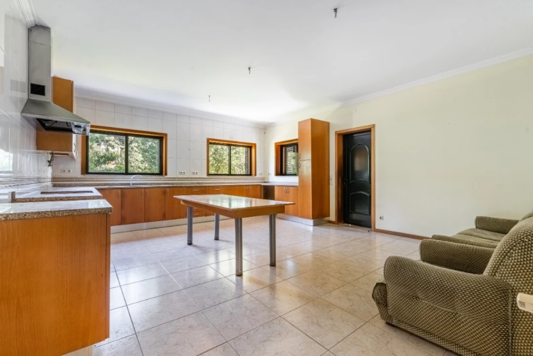 Moradia T4 para Venda em Lago Foto 9