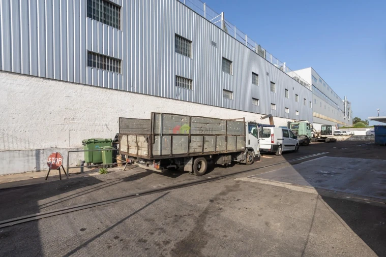 Armazém para Venda em Amora Foto 6