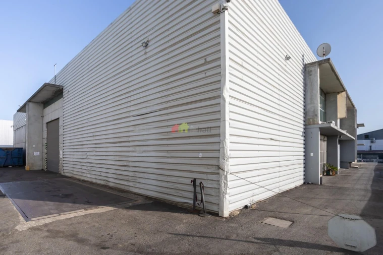 Armazém para Venda em Amora Foto 9