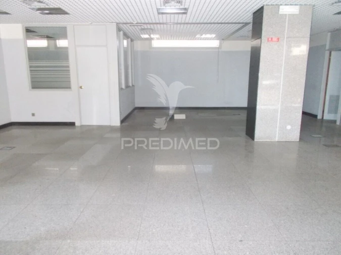 Loja para Venda em Cortegaça Foto 2