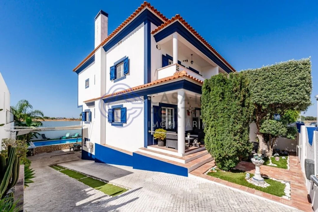 Moradia T3 para Venda em Gaio-Rosário e Sarilhos Pequenos Foto 2