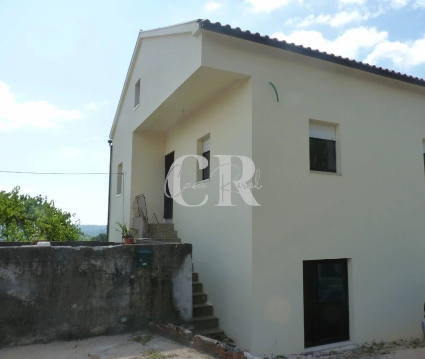 Moradia T3 para Venda em Figueiró dos Vinhos e Bairradas Foto 2