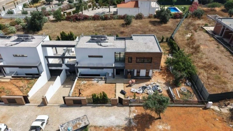 Moradia T3 para Venda em Quarteira Foto 46