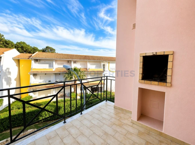 Apartamento T1 para Venda em Quarteira Foto 7
