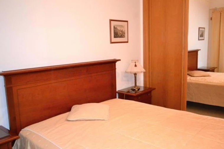 Apartamento T1 para Venda em Quarteira Foto 11