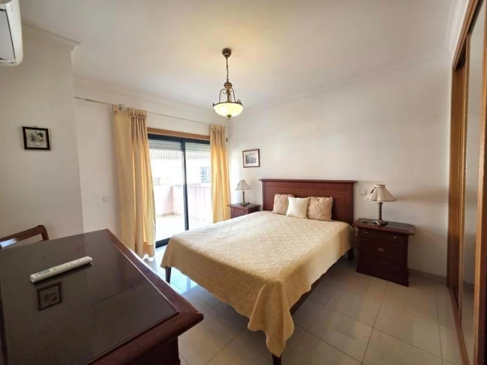Apartamento T1 para Venda em Quarteira Foto 16