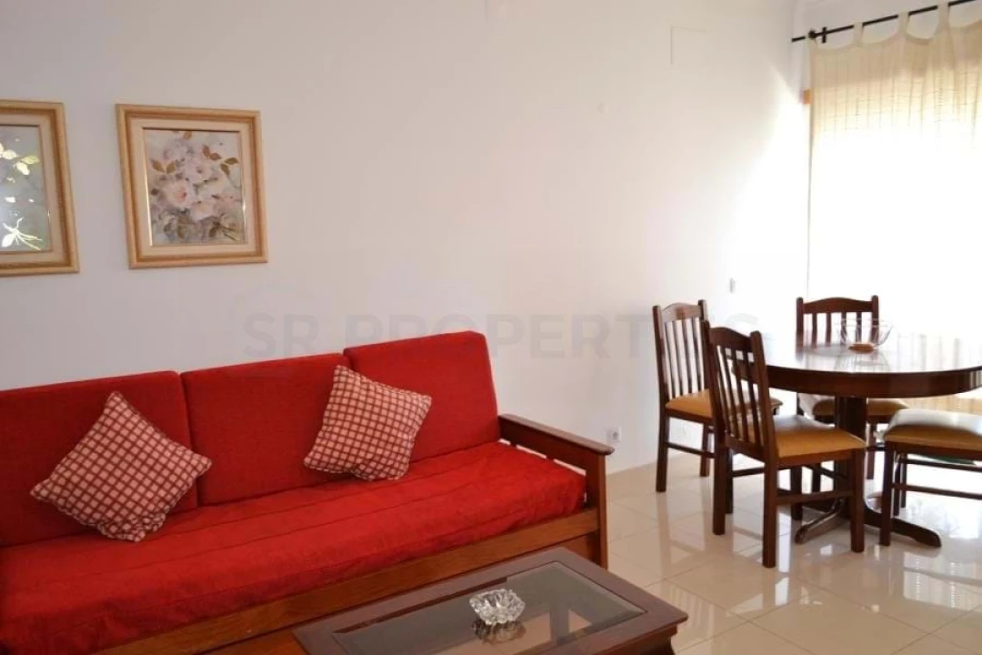 Apartamento T1 para Venda em Quarteira Foto 2