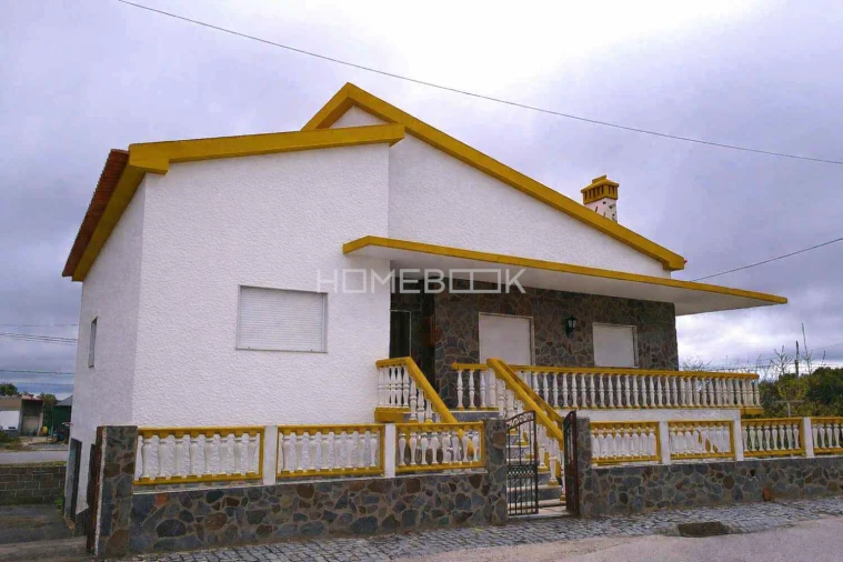 Moradia T5 para Venda em Santo Antonio das Areias Foto 2