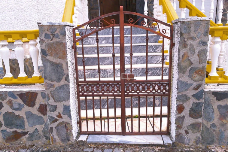 Moradia T5 para Venda em Santo Antonio das Areias Foto 3