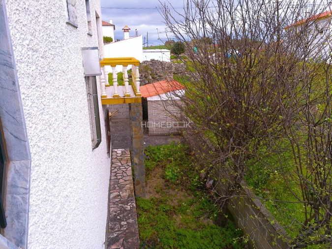 Moradia T5 para Venda em Santo Antonio das Areias Foto 60