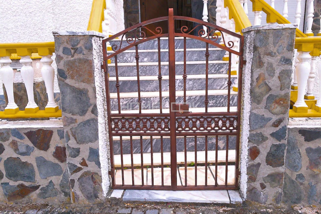 Moradia T5 para Venda em Santo Antonio das Areias Foto 3