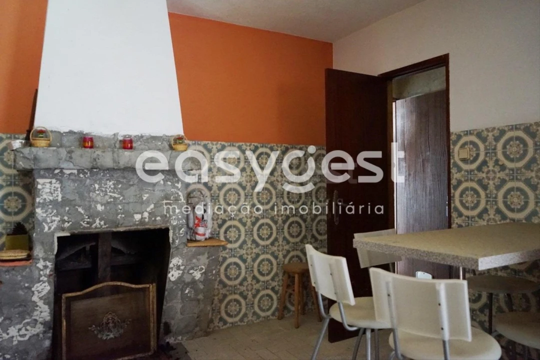 Moradia T4 para Venda em Sortelha Foto 6