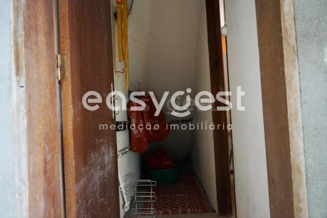 Moradia T4 para Venda em Sortelha Foto 8