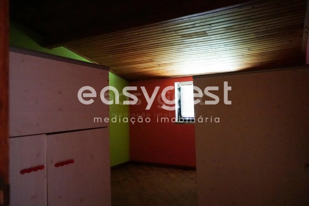 Moradia T4 para Venda em Sortelha Foto 19