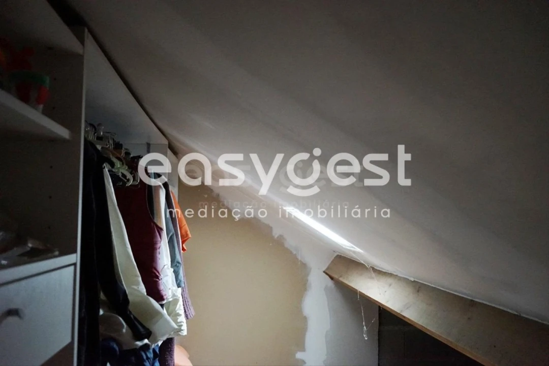 Moradia T4 para Venda em Sortelha Foto 20