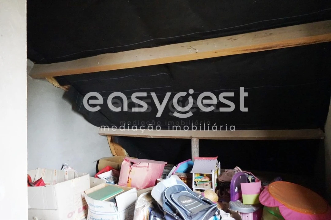 Moradia T4 para Venda em Sortelha Foto 21