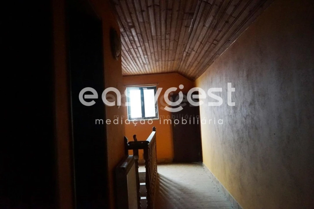 Moradia T4 para Venda em Sortelha Foto 22