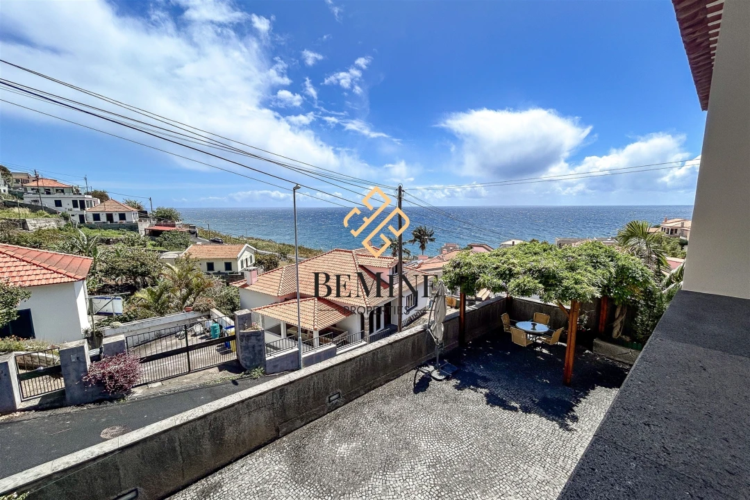 Moradia T3 para Venda em São Martinho Foto 4