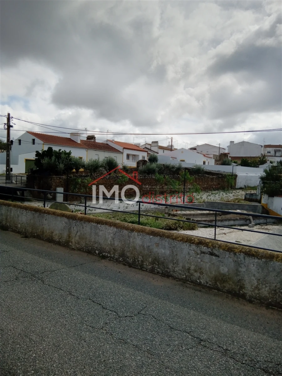 Terreno para Venda em Vaiamonte Foto 3