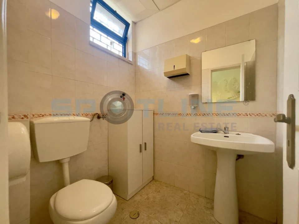 Loja para Arrendamento em Amora Foto 16