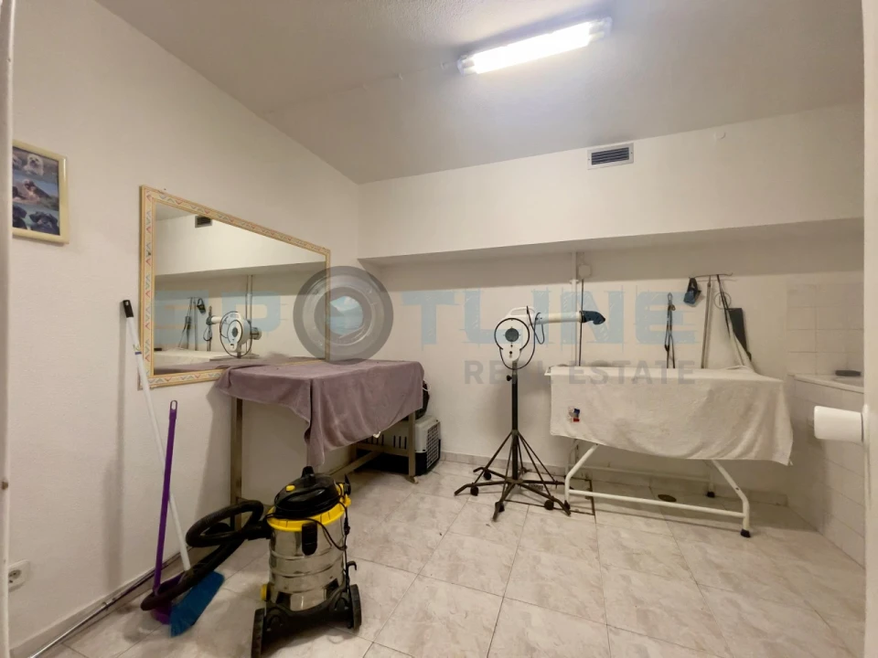 Loja para Arrendamento em Amora Foto 20