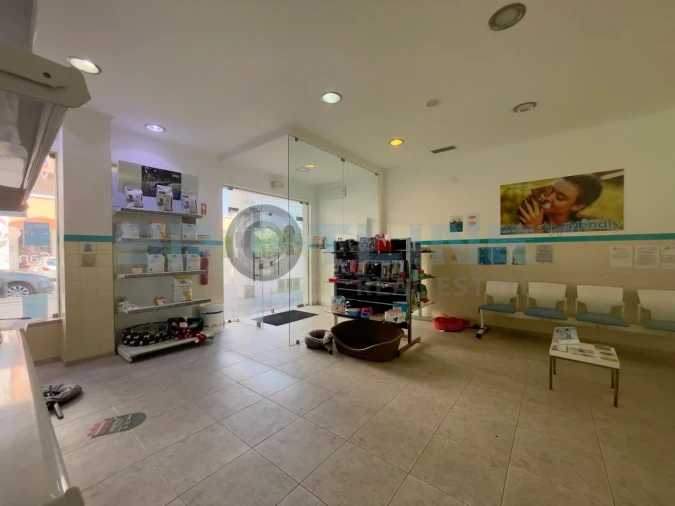 Loja para Arrendamento em Amora Foto 4