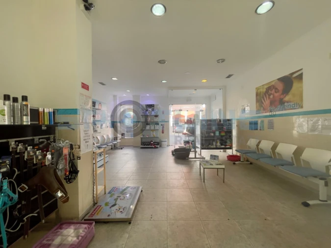 Loja para Arrendamento em Amora Foto 6