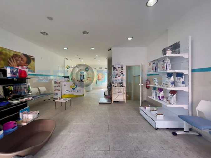 Loja para Arrendamento em Amora Foto 8