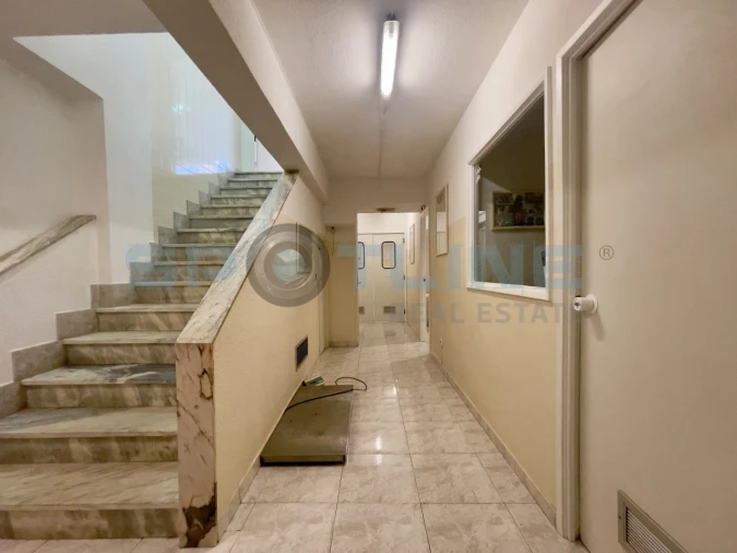 Loja para Arrendamento em Amora Foto 19