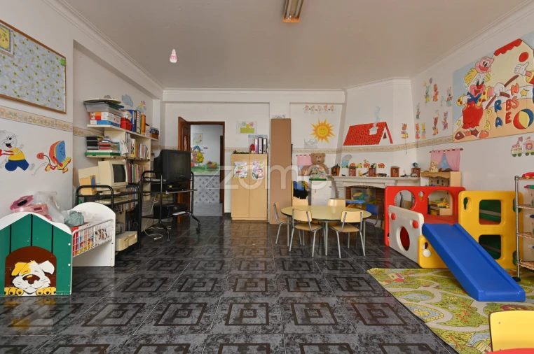 Moradia T8 para Venda em Cacém e São Marcos Foto 15