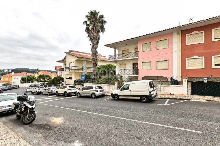 Moradia T8 para Venda em Cacém e São Marcos Foto 32