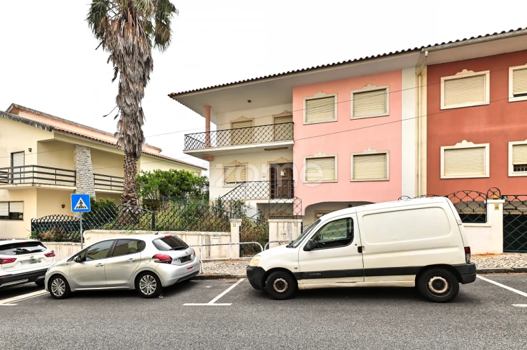 Moradia T8 para Venda em Cacém e São Marcos Foto 33