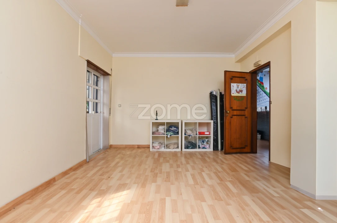 Moradia T8 para Venda em Cacém e São Marcos Foto 7