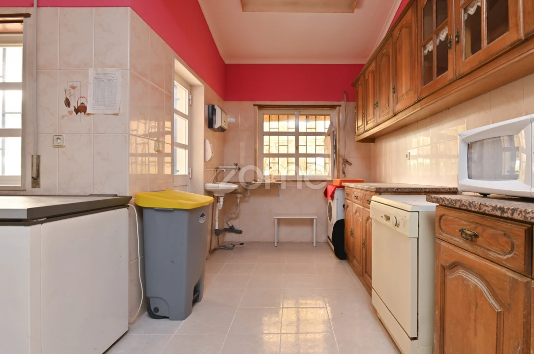 Moradia T8 para Venda em Cacém e São Marcos Foto 11