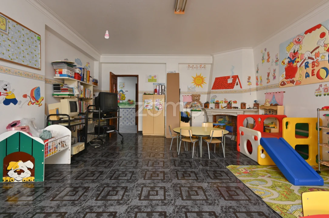 Moradia T8 para Venda em Cacém e São Marcos Foto 14