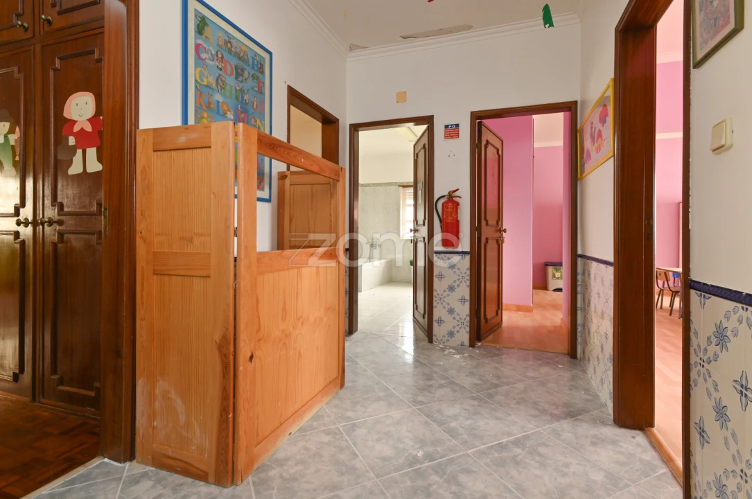 Moradia T8 para Venda em Cacém e São Marcos Foto 16