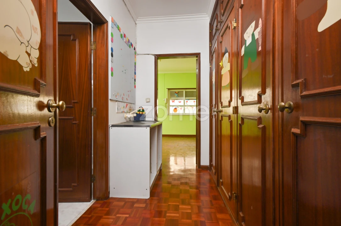 Moradia T8 para Venda em Cacém e São Marcos Foto 17