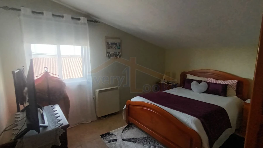 Moradia T3 para Venda em Atouguia da Baleia Foto 14