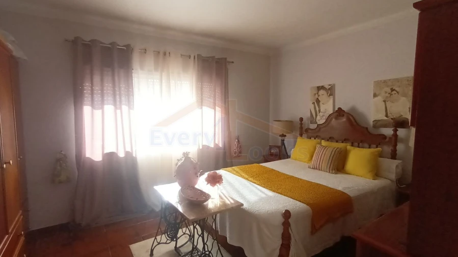 Moradia T3 para Venda em Atouguia da Baleia Foto 42