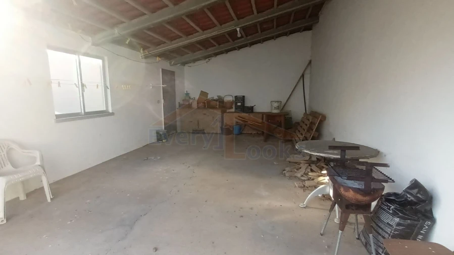 Moradia T3 para Venda em Atouguia da Baleia Foto 56