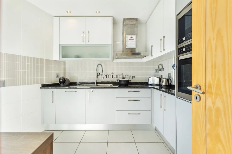 Apartamento T2 para Venda em Albufeira e Olhos de Água Foto 20