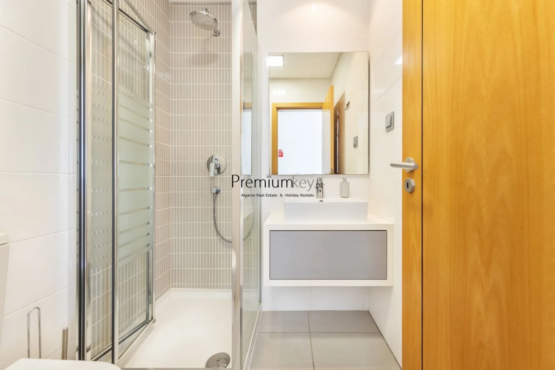 Apartamento T2 para Venda em Albufeira e Olhos de Água Foto 13