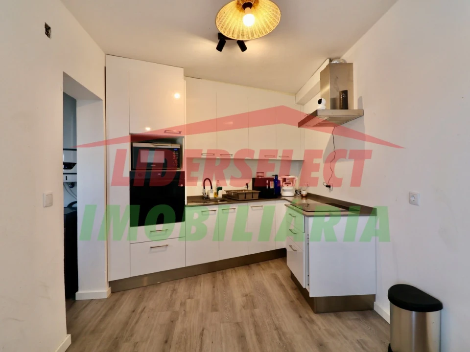 Moradia T2 para Venda em Roliça Foto 5