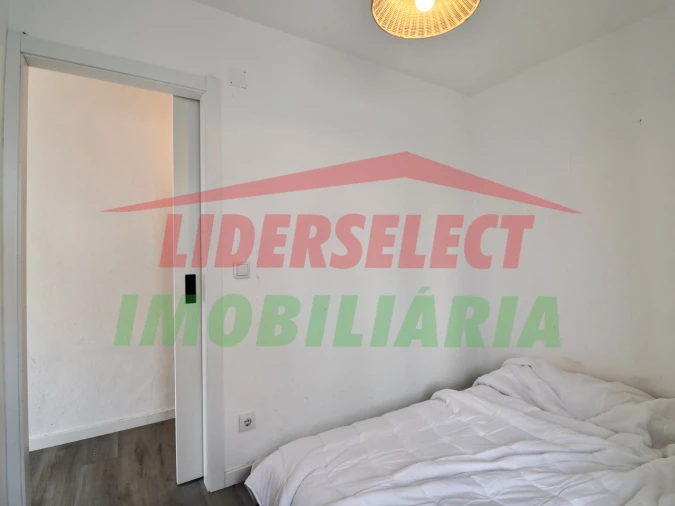 Moradia T2 para Venda em Roliça Foto 12
