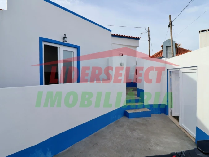 Moradia T2 para Venda em Roliça Foto 17